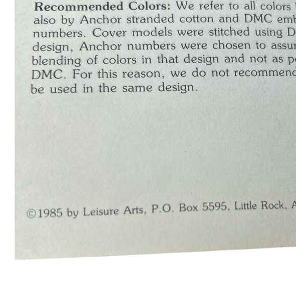 Lot of 2 Vintage Cross-Stitch Pattern Books Annie’s Seashells & Earth Awakens - Picture 3 of 9